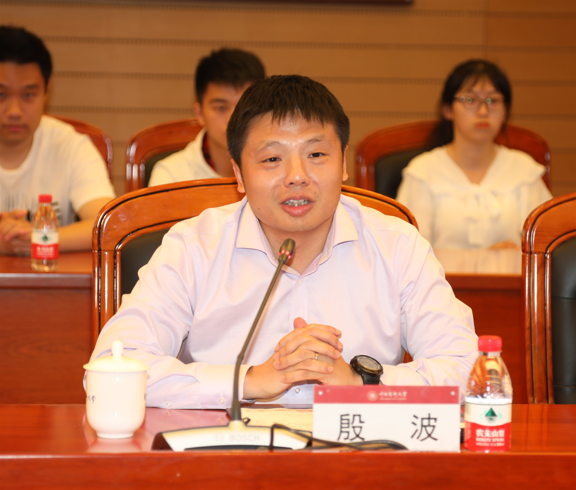 一品红药业股份有限公司副总经理殷波讲话一品红药业股份有限公司董事